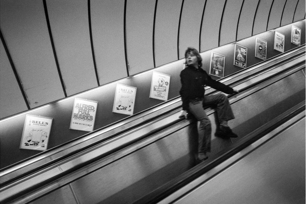 Фотограф показав життя лондонського метрополітену, яке вкрай відрізняється від київського - фото 457558