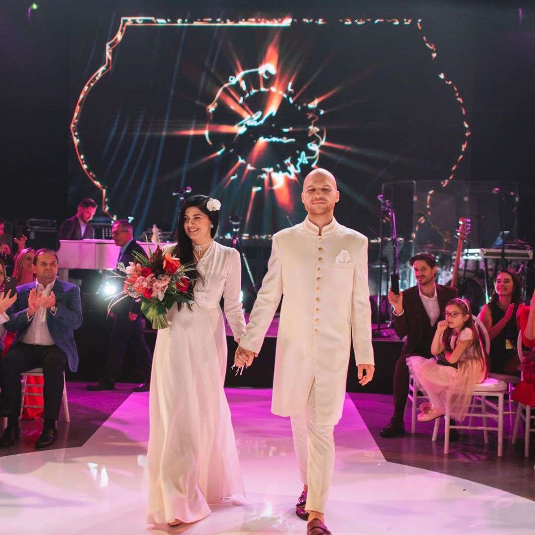 Влад Дарвин женился на армянской певице - фото 458324