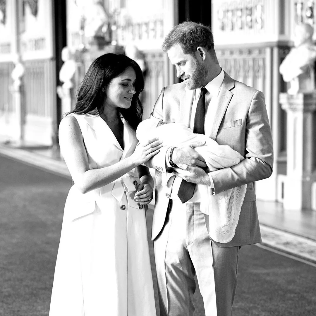 Принц Гарри и Меган Маркл показали новое свадебное фото в честь годовщины - фото 459685