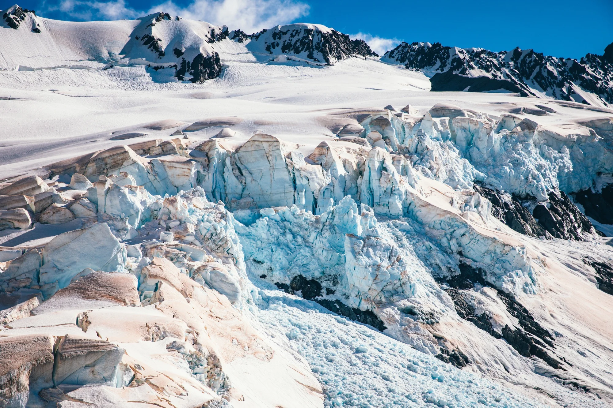 Фото дня: ледники в Новой Зеландии покраснели - фото 460669