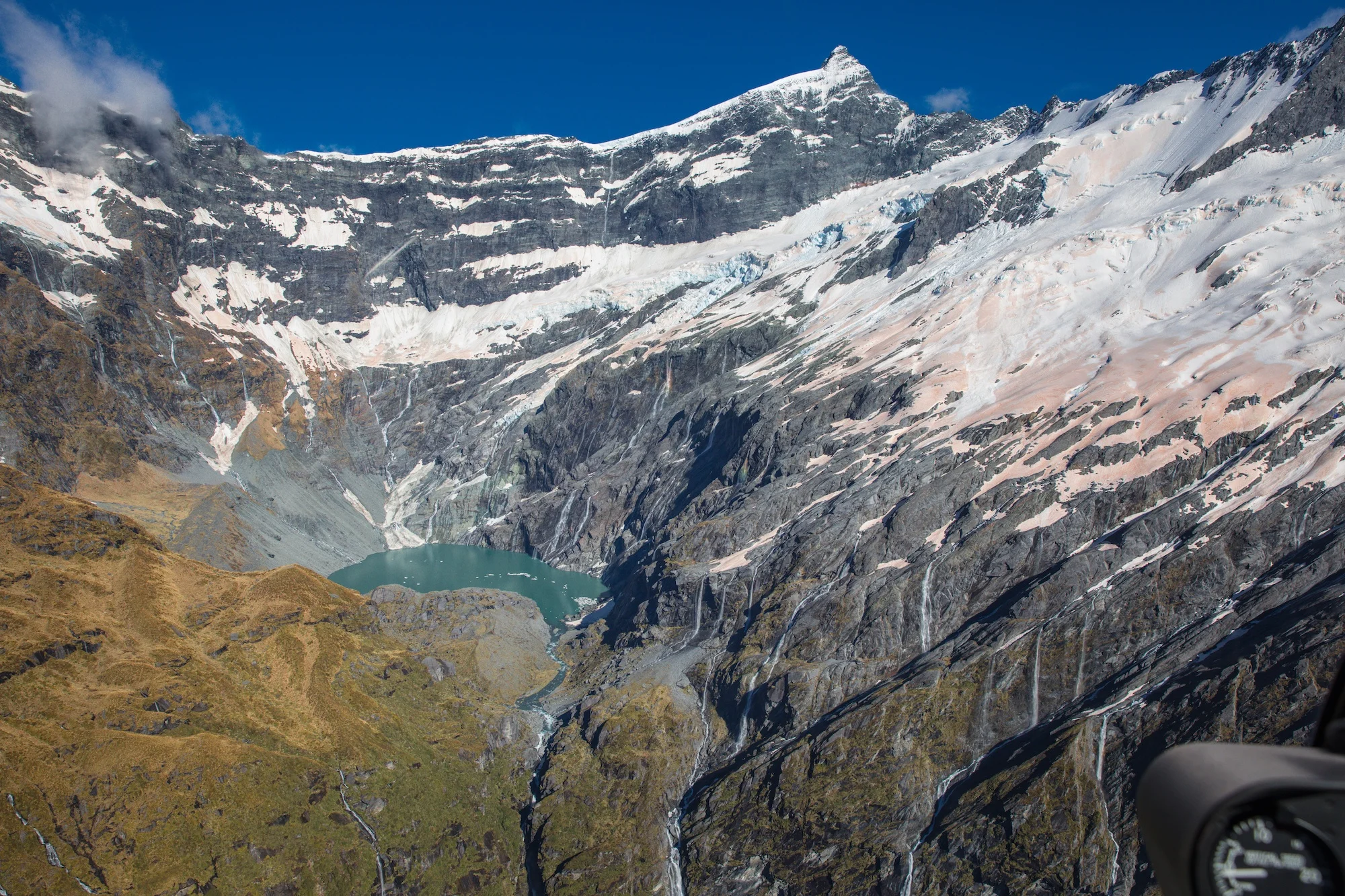 Фото дня: ледники в Новой Зеландии покраснели - фото 460672