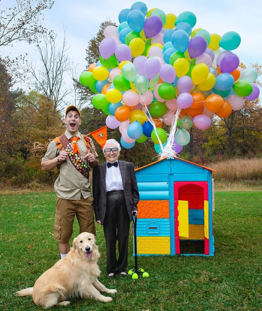 93-летняя бабушка и ее внук одевают дурацкие костюмы и веселят Instagram - фото 460927