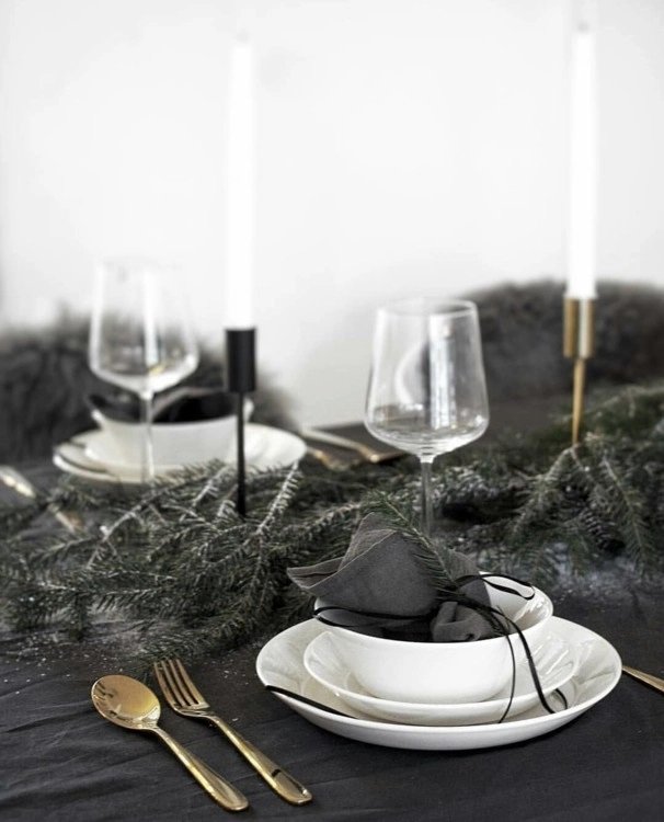 Як декорувати різдвяний стіл: ідеї для натхнення - фото 461729