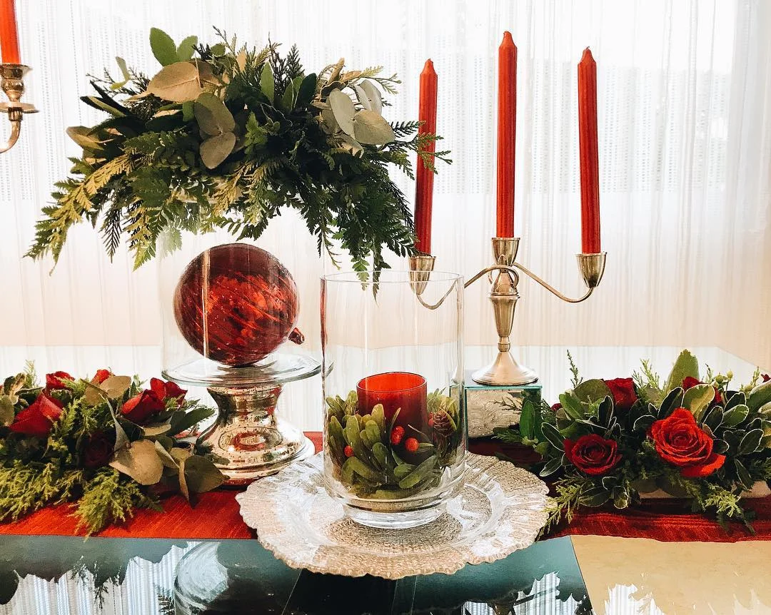Як декорувати різдвяний стіл: найкрасивіші ідеї для натхнення - фото 461731