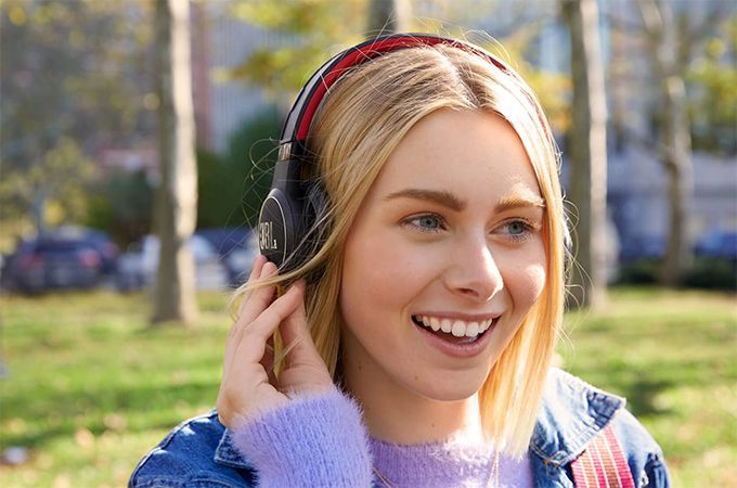 Компания JBL сделала невозможное и выпустила наушники, которые работают без подзарядки - 462109 Компания JBL сделала невозможное и выпустила наушники, которые работают без подзарядки - фото 462109