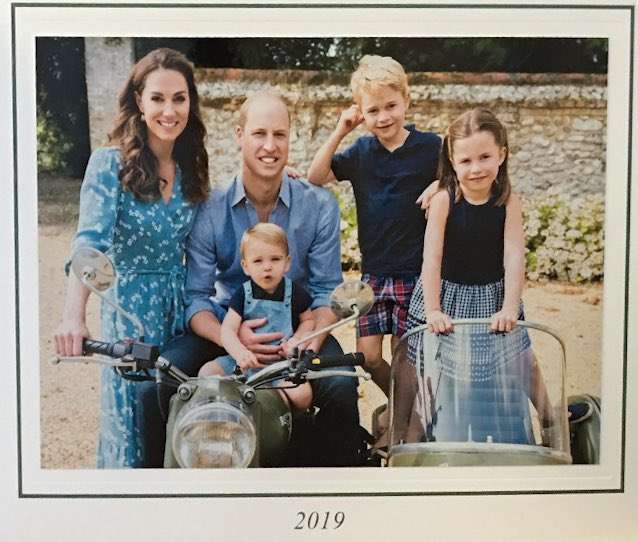 Тебе розчулить різдвяне фото Кейт Міддлтон та принца Вільяма з дітьми - фото 462191
