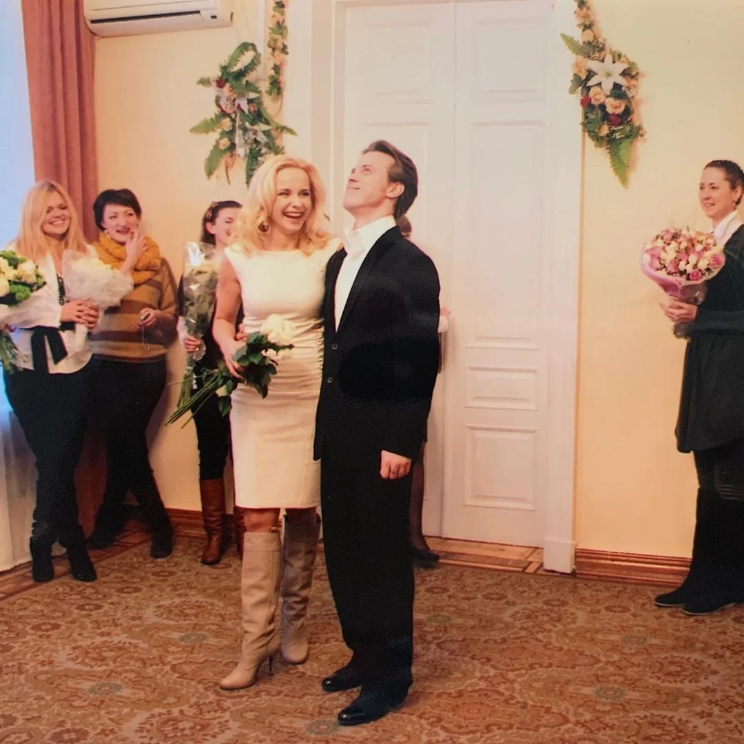 Это любовь: Лилия Ребрик показала архивные свадебные фото с любимым - фото 462667