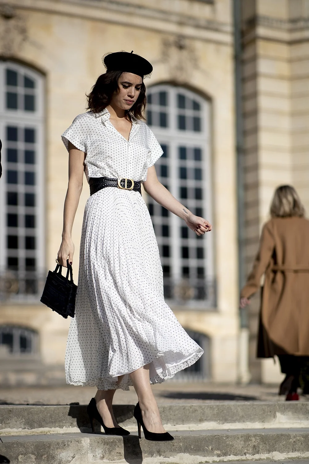 Всем кутюр: изысканные уличные луки во время Недели высокой моды в Париже - фото 465088