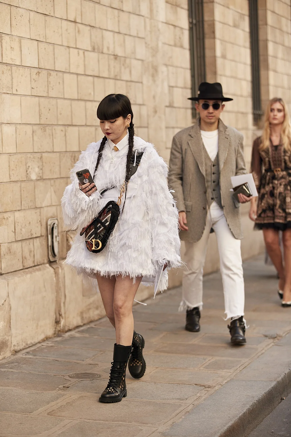 Всем кутюр: изысканные уличные луки во время Недели высокой моды в Париже - фото 465104