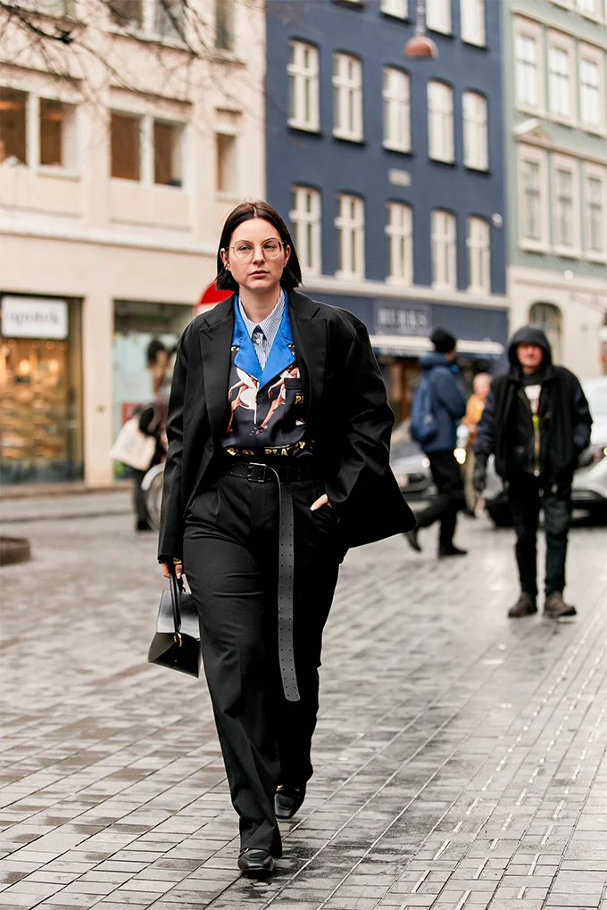Яркие уличные образы с Недели моды в Копенгагене спасут от зимней серости - фото 465902