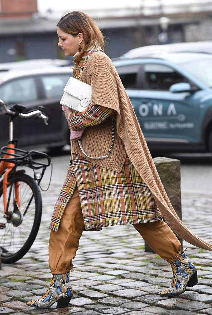 Яскраві вуличні образи з Тижня моди в Копенгагені врятують від зимової сірості - фото 465924