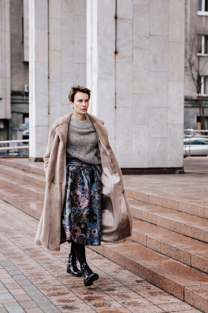Київські модники показали свою версію стильних луків під час Ukrainian Fashion Week - фото 466535
