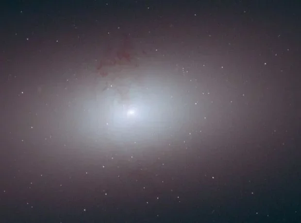 Астрономы открыли самую спокойную галактику во Вселенной - фото 467417