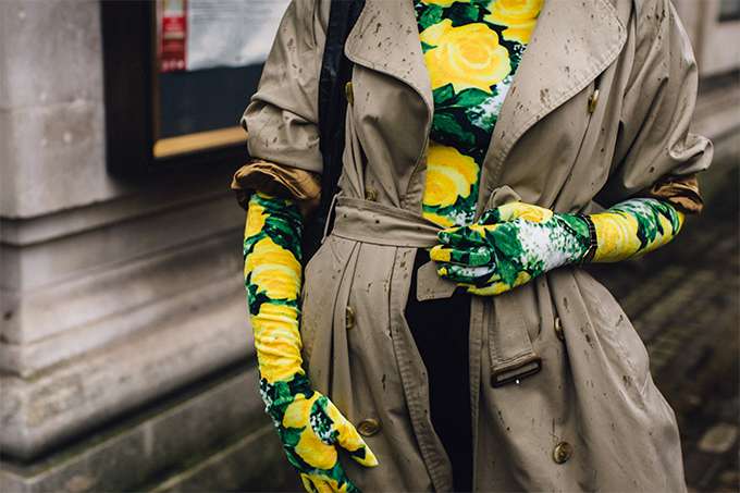 Лондон сломал стереотипы о своей серости взрывным уличным стилем на Неделе моды - фото 468251