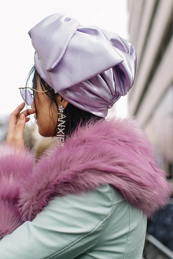 Лондон сломал стереотипы о своей серости взрывным уличным стилем на Неделе моды - фото 468257