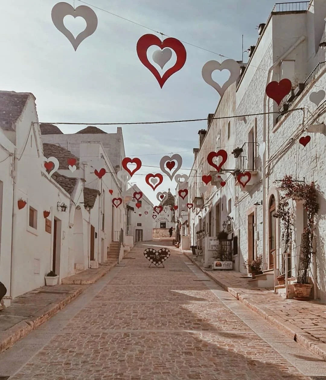 Ось як виглядають найгарніші вулиці світу, де можна зробити кльові фото для Instagram - фото 468584