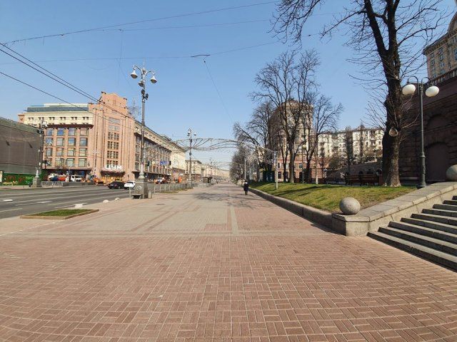 Это точно Киев? - Фото опустевших улиц столицы, от которых немного жутко - 473117 Это точно Киев? - Фото опустевших улиц столицы, от которых немного жутко - фото 473117