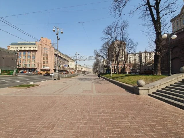 Это точно Киев? - Фото опустевших улиц столицы, от которых немного жутко - фото 473117