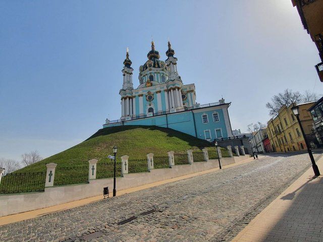 Это точно Киев? - Фото опустевших улиц столицы, от которых немного жутко - 473124 Это точно Киев? - Фото опустевших улиц столицы, от которых немного жутко - фото 473124
