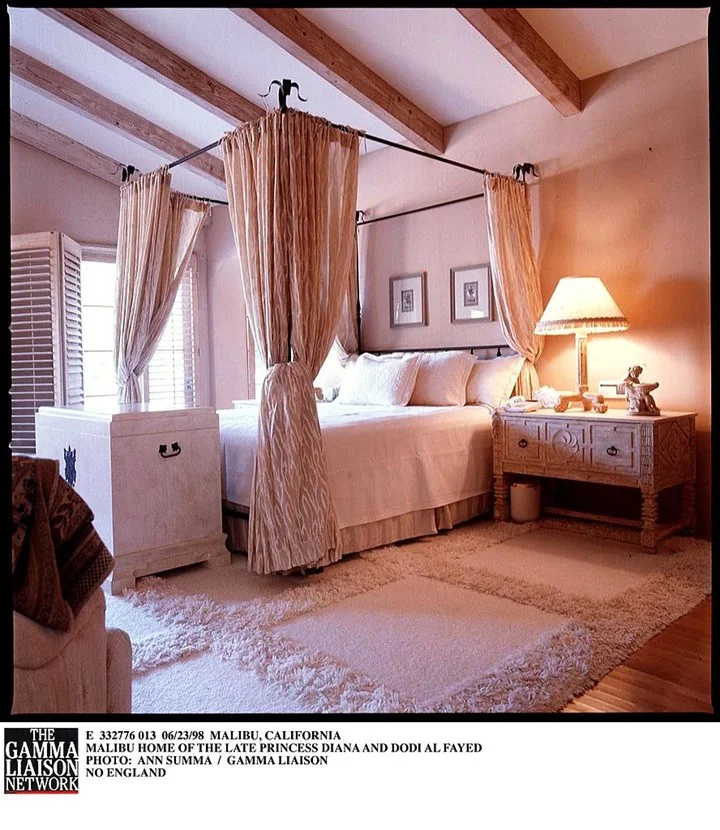 Меган Маркл и принц Гарри купят дом в Малибу, чтобы осуществить мечту принцессы Дианы - фото 473726
