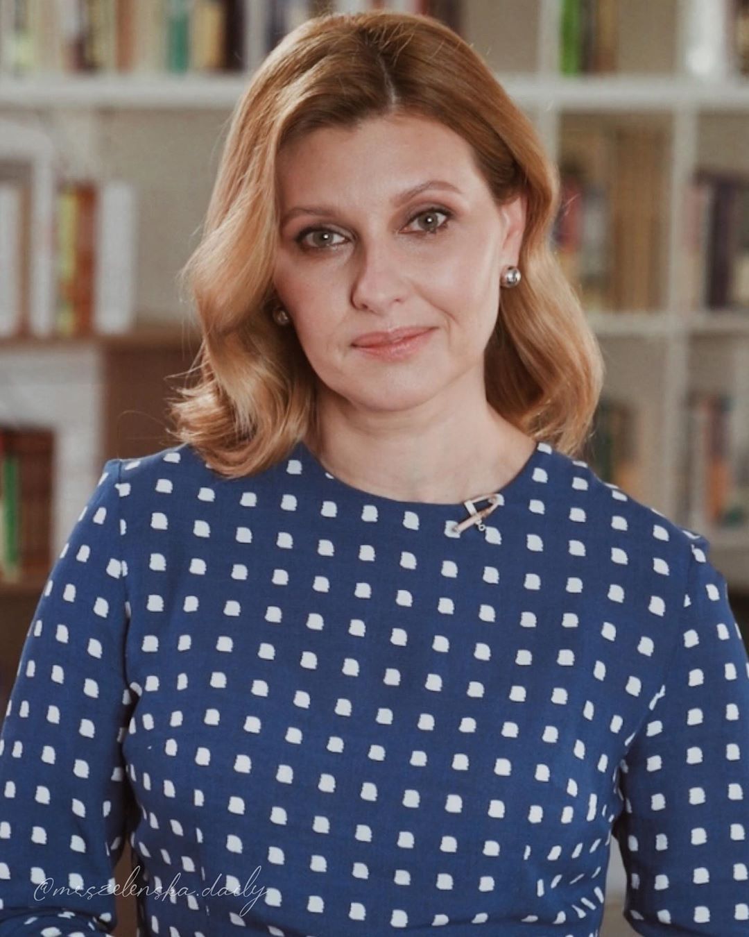Елена Зеленская вышла в свет в платье украинского бренда за 1400 гривен - фото 473836