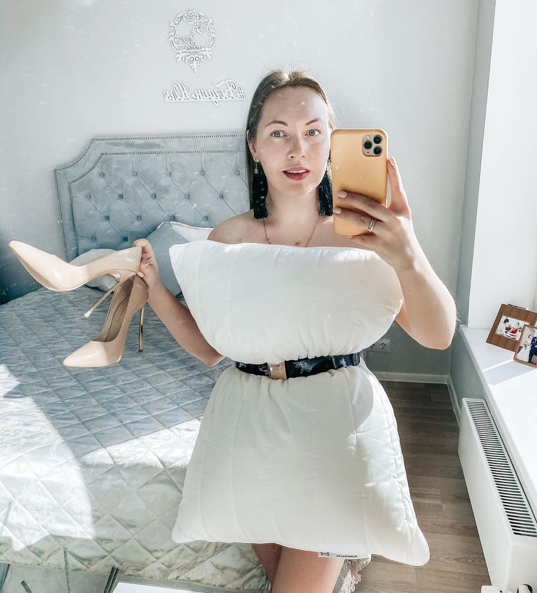Девушки массово раздеваются в Instagram, и это не шутка, а новый забавный флешмоб - 474486 Девушки массово раздеваются в Instagram, и это не шутка, а новый забавный флешмоб - фото 474486