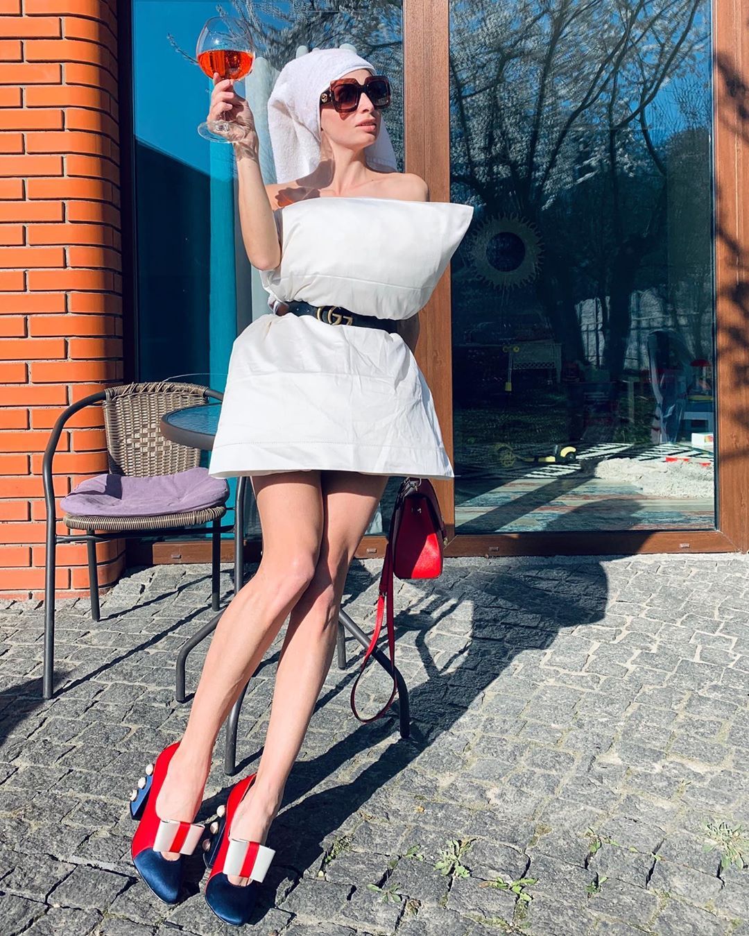 Девушки массово раздеваются в Instagram, и это не шутка, а новый забавный флешмоб - 474494 Девушки массово раздеваются в Instagram, и это не шутка, а новый забавный флешмоб - фото 474494