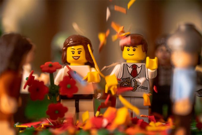 Найдивніша love story: від нудьги чоловік влаштував фігуркам Lego весільну фотосесію - 474756 Найдивніша love story: від нудьги чоловік влаштував фігуркам Lego весільну фотосесію - фото 474756