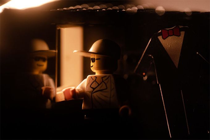 Найдивніша love story: від нудьги чоловік влаштував фігуркам Lego весільну фотосесію - 474761 Найдивніша love story: від нудьги чоловік влаштував фігуркам Lego весільну фотосесію - фото 474761