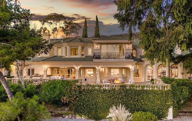 Принц Гарри покупает дом за 13 млн долларов, где будет жить вместе с мамой Меган Маркл - фото 477071