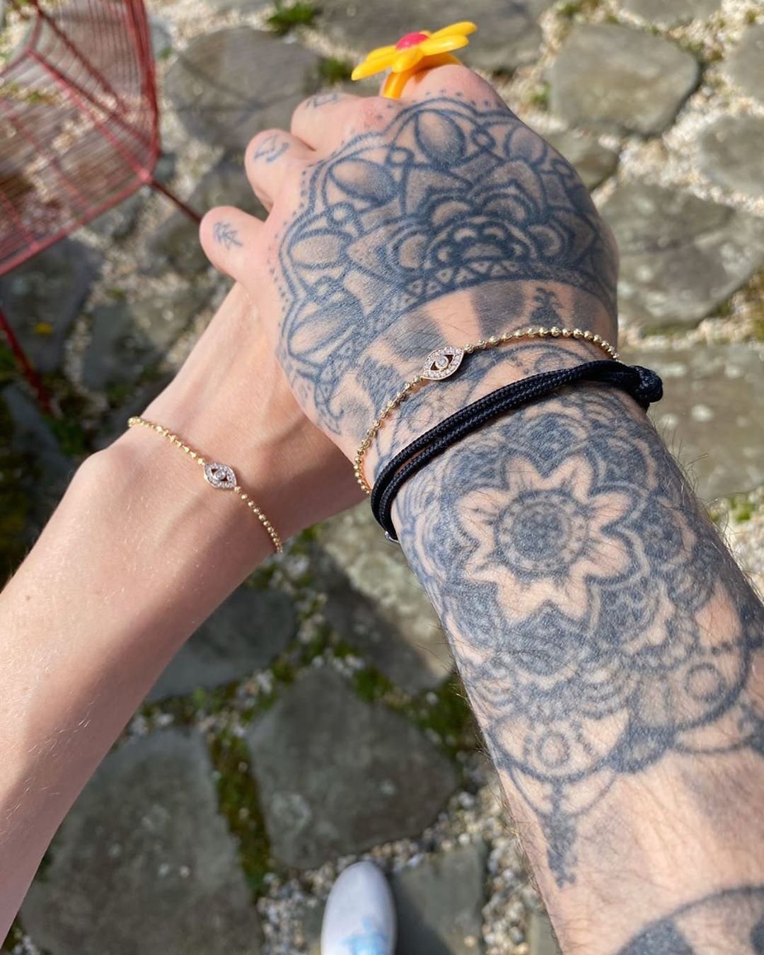 Зейн Малик сделал новое тату, которым намекнул на помолвку с Джиджи Хадид - фото 477397