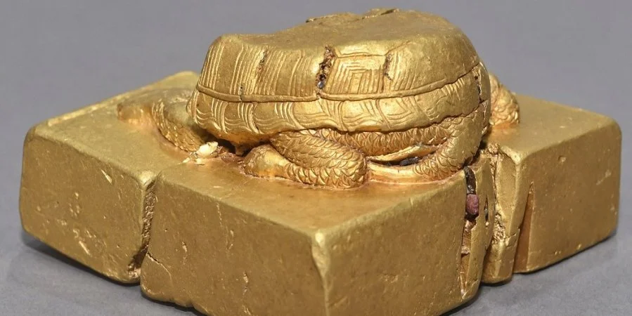 У Китаї знайшли старовинну печатку принца династії Мін із чистого золота - фото 477617