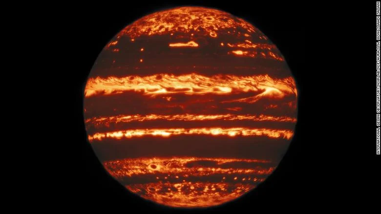 Ученым удалось сделать четкий снимок Юпитера с Земли - фото 477711