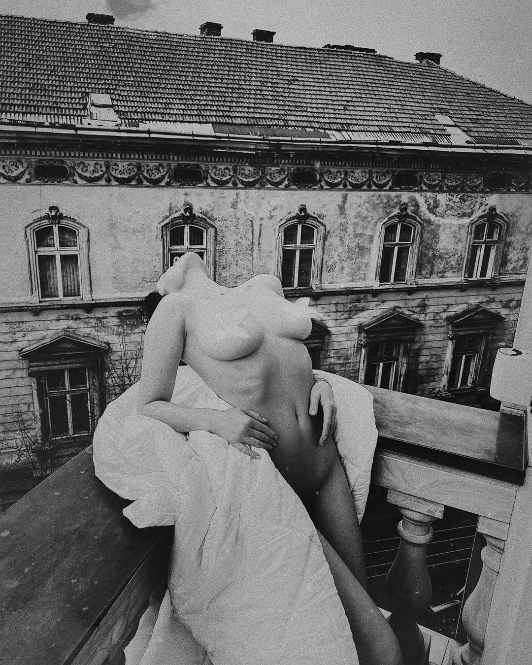 Даша Астаф'єва покрасувалась голою перед камерою, і це не лише естетичний оргазм - фото 479735