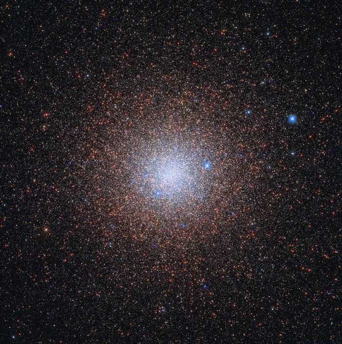 NASA показало вражаюче фото зі скупченням яскравих та різнокольорових зірок - фото 479825