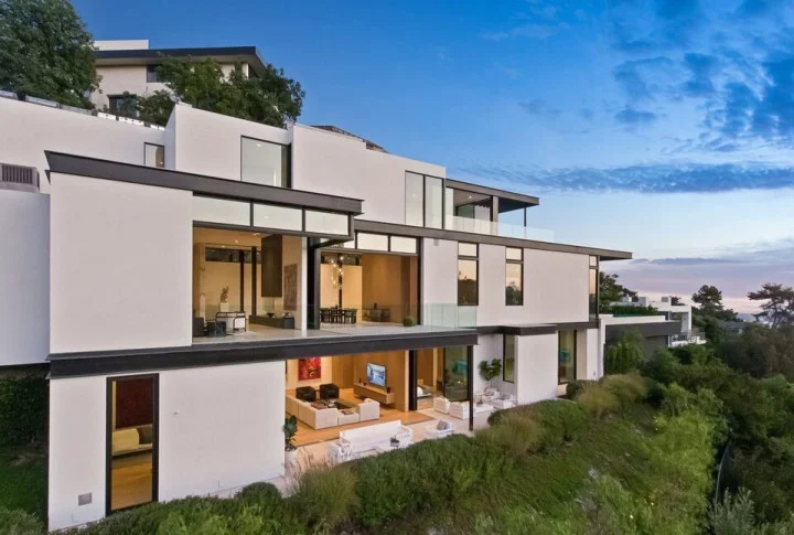 Ариана Гранде приобрела роскошный дом за 13,7 млн долларов – вот что внутри - фото 481143