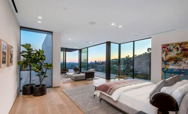 Ариана Гранде приобрела роскошный дом за 13,7 млн долларов – вот что внутри - фото 481150