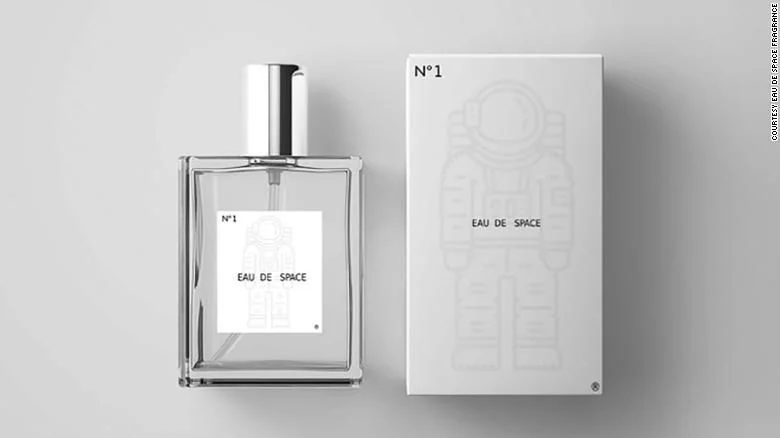 NASA хоче випустити парфуми із запахом космосу - фото 482842