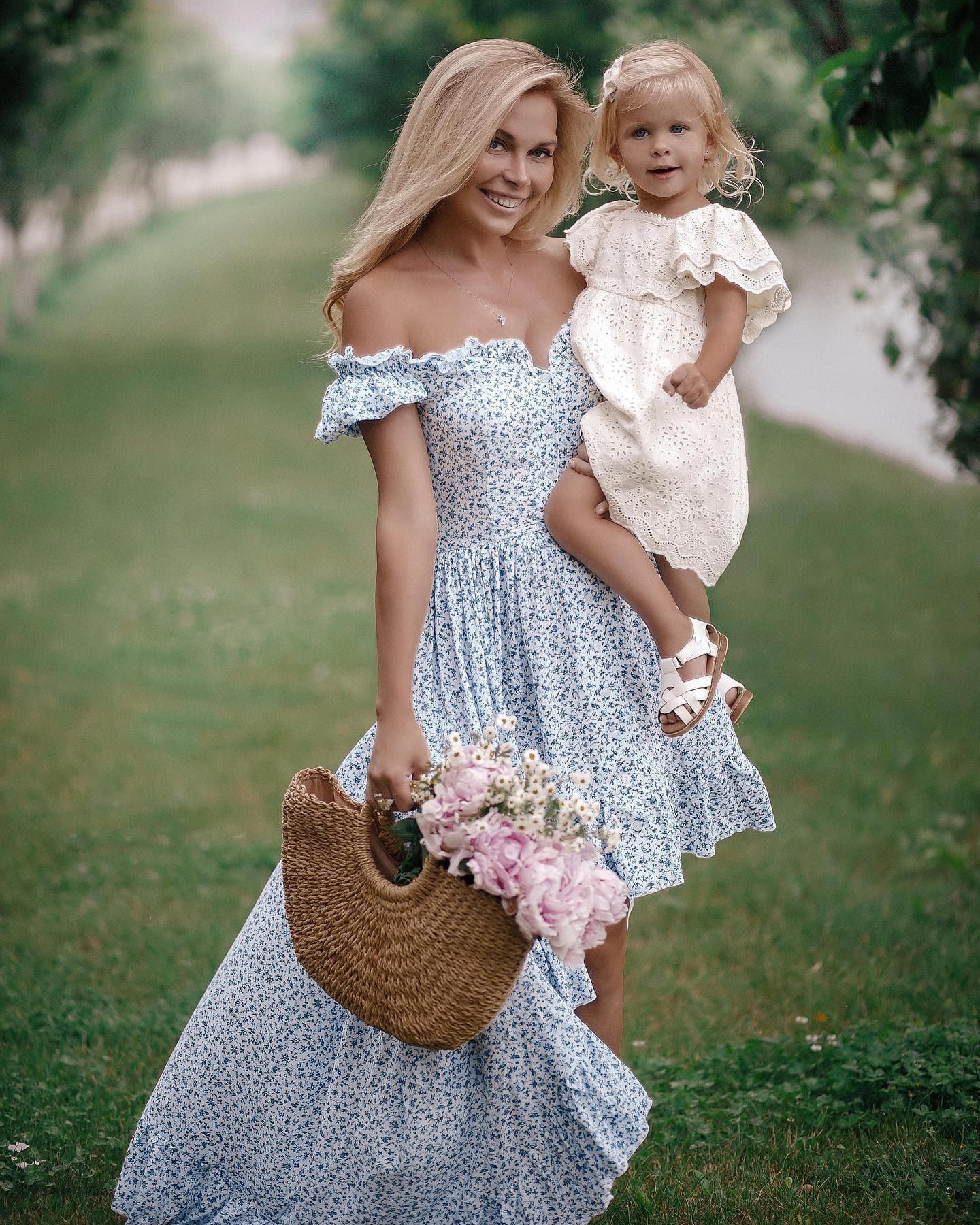 Юлия Думанская снялась в сказочной фотосессии с дочкой - 483071 Юлия Думанская снялась в сказочной фотосессии с дочкой - фото 483071