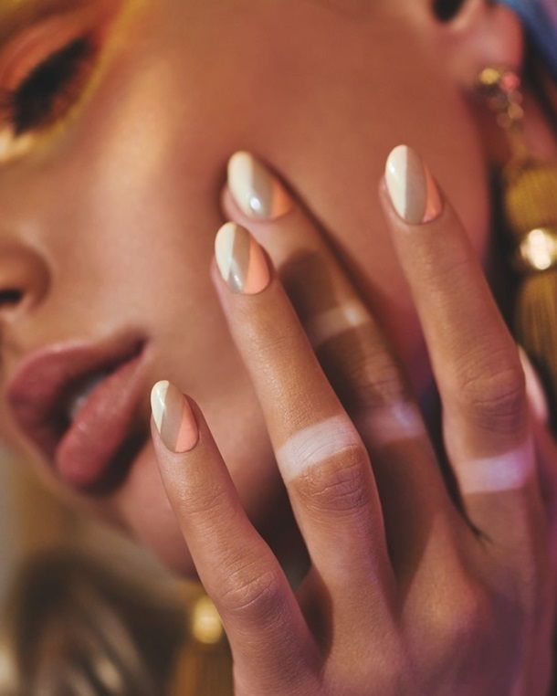 Поймет каждая: Vogue снял девушек с реальным летним загаром - фото 483330