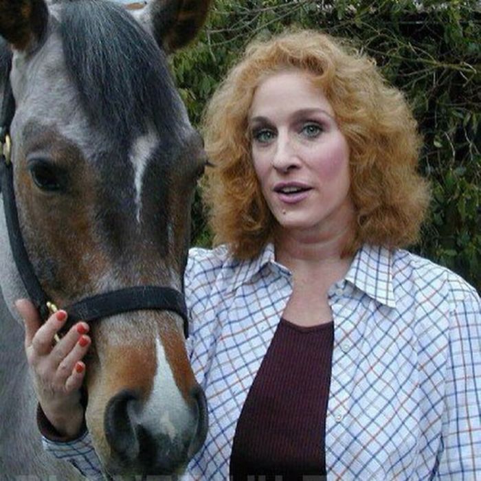 Фотошоп перетворив голлівудських зірок у звичайних людей зі смішними зачісками й одягом - фото 483416