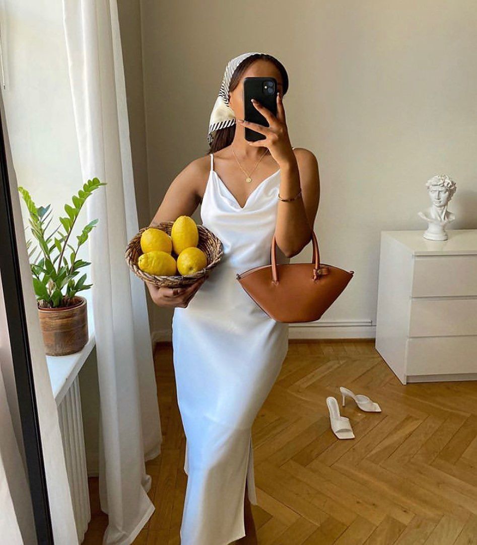 Як літом одягаються французькі жінки: 50 прикладів з Instagram - фото 484275