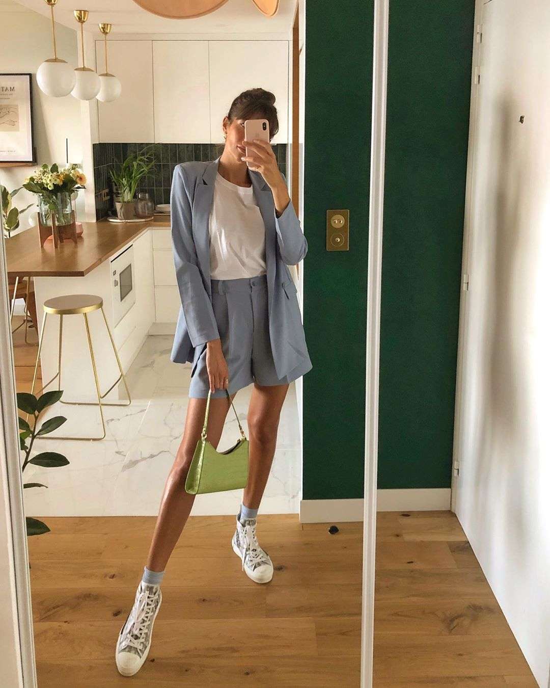 Як літом одягаються французькі жінки: 50 прикладів з Instagram - фото 484284