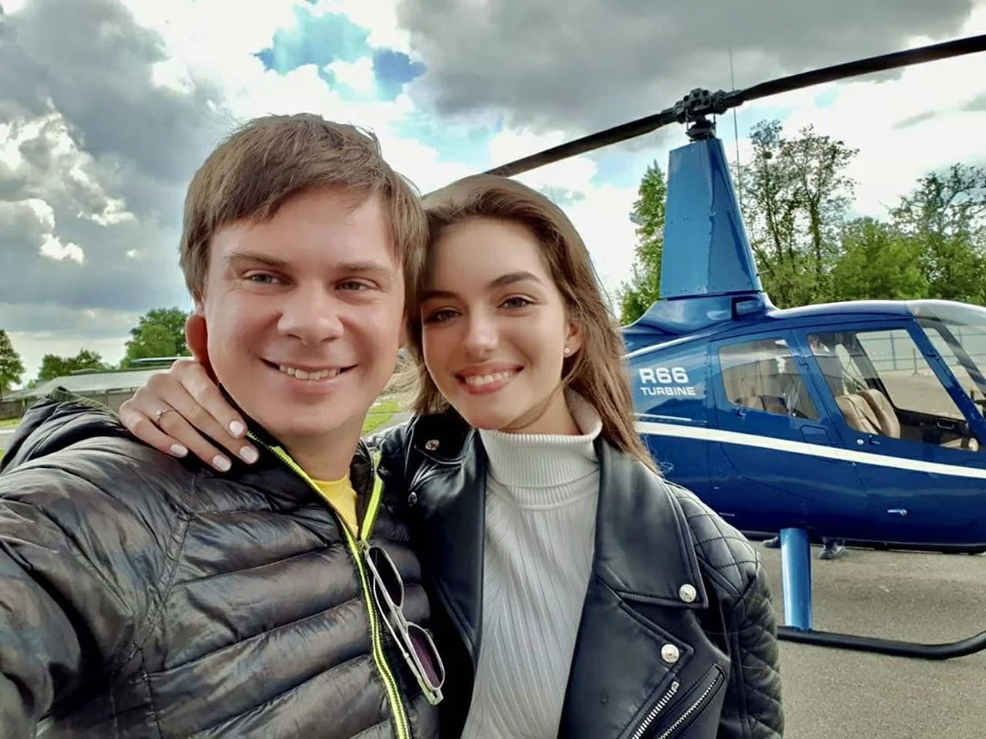 В вертолете над Киевом: Дмитрий Комаров показал момент предложения руки и сердца любимой - фото 484650