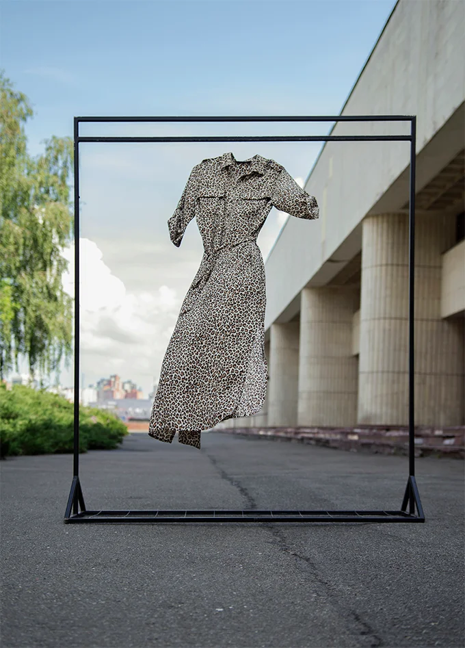 Без моделей: украинский бренд Poustovit показал, как одежда «гуляет» по улицам Киева - фото 484832