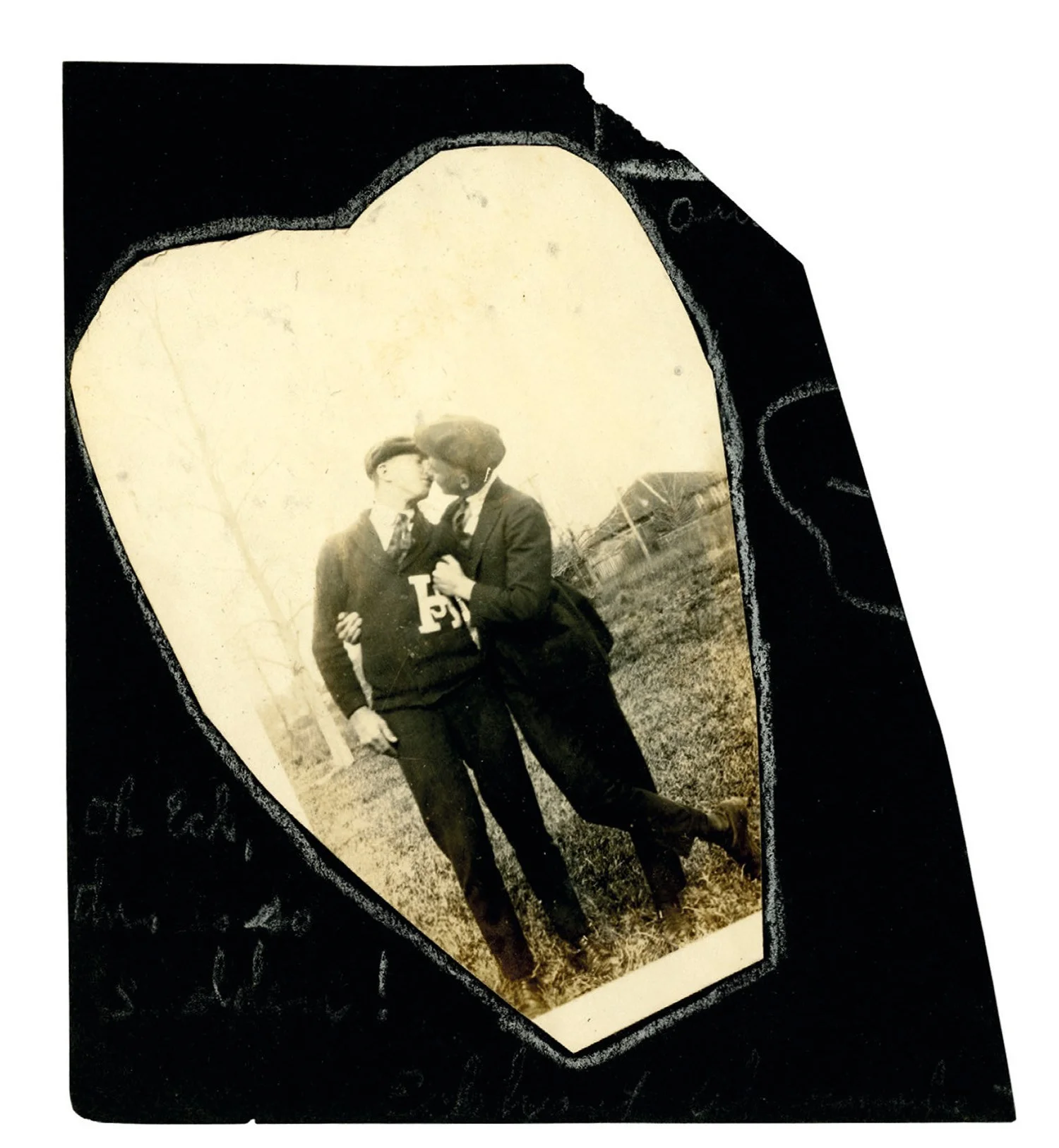 Машина времени: архивные фото о том, как целовались влюбленные 100 лет назад - фото 486026