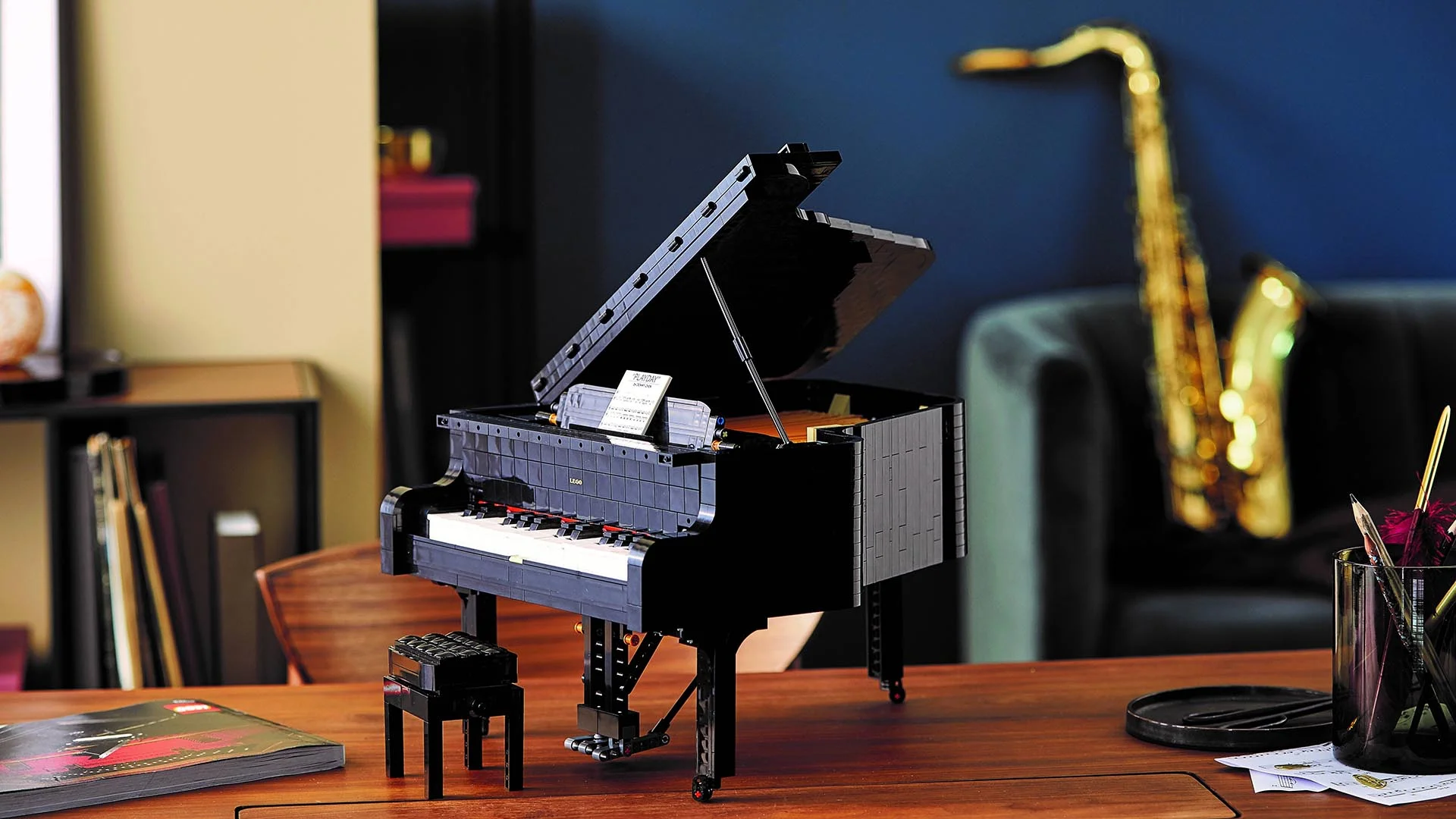Компания Lego выпускает конструктор для взрослых, увлекающихся музыкой - фото 486092