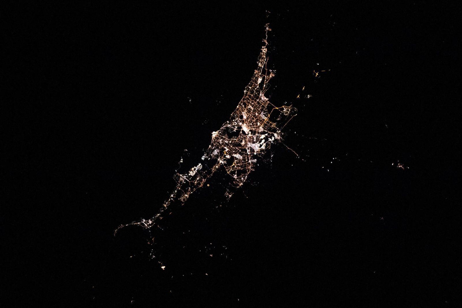 17 впечатляющих фото, которые сделали астронавты во время исторической миссии NASA-SpaceX - 487170 17 впечатляющих фото, которые сделали астронавты во время исторической миссии NASA-SpaceX - фото 487170