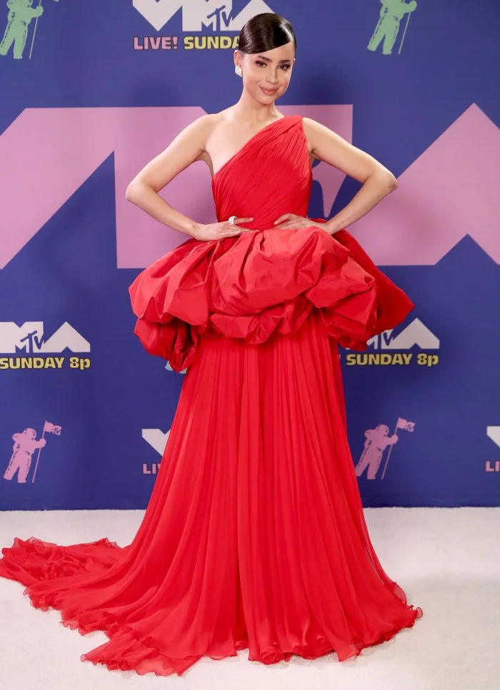 MTV Video Music Awards 2020: найяскравіші образи зірок на червоній доріжці - фото 489499