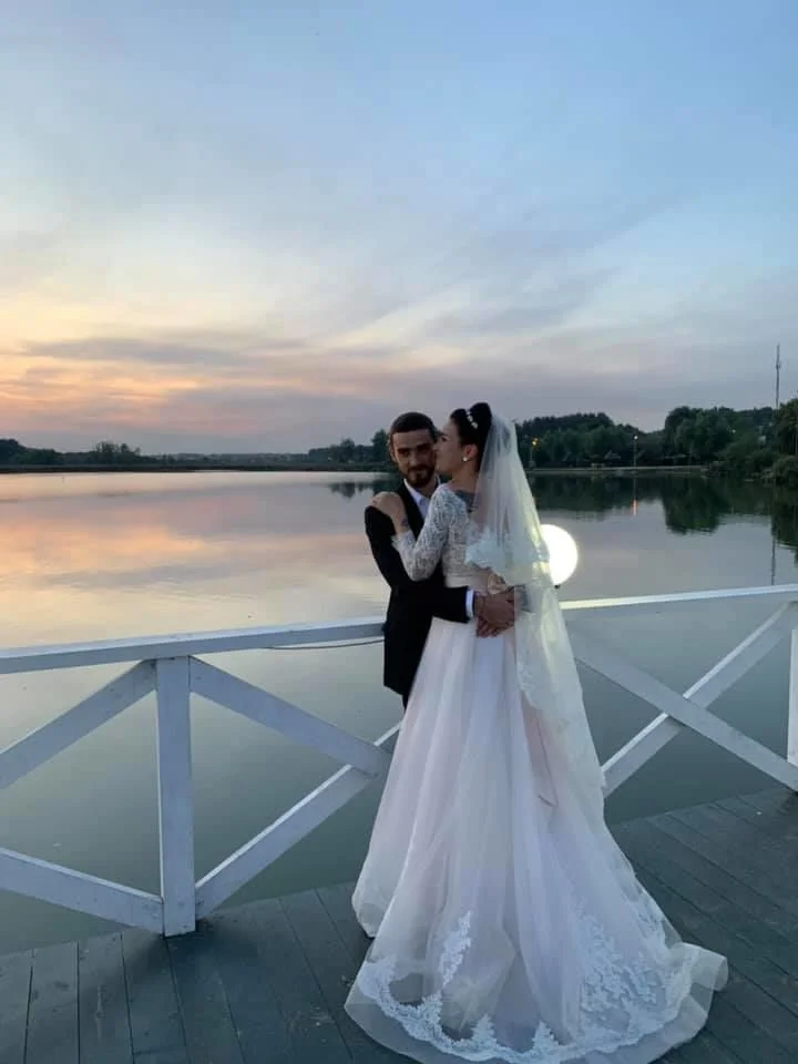 Анастасия Приходько показала трогательные фото со своего венчания - фото 490267
